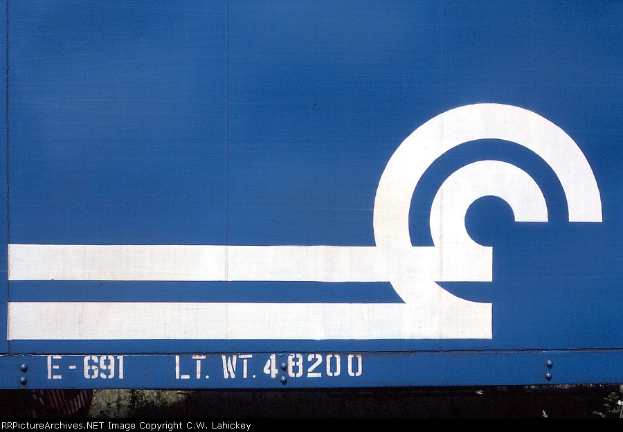 Fresh Conrail logo on unknown caboose.